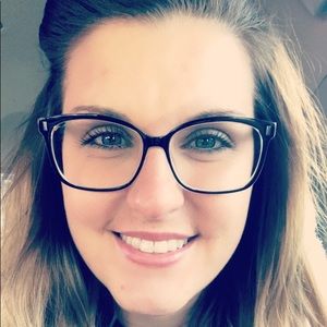 Meet your Posher, Alisha